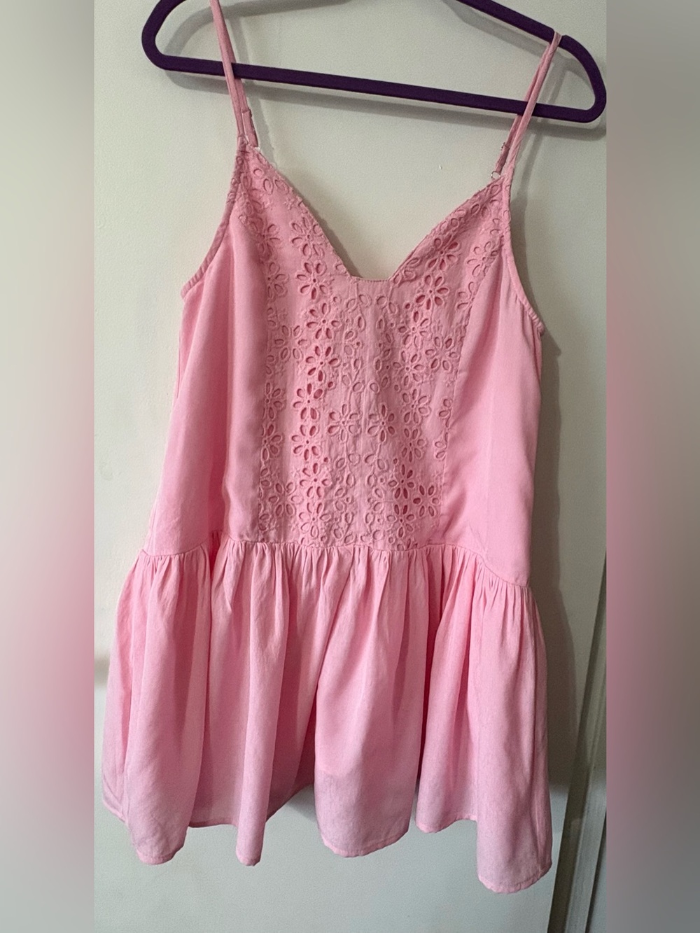 Umgee Pink Eyelet Spaghetti Strap Peplum Tank/Dress Size Small Vacation